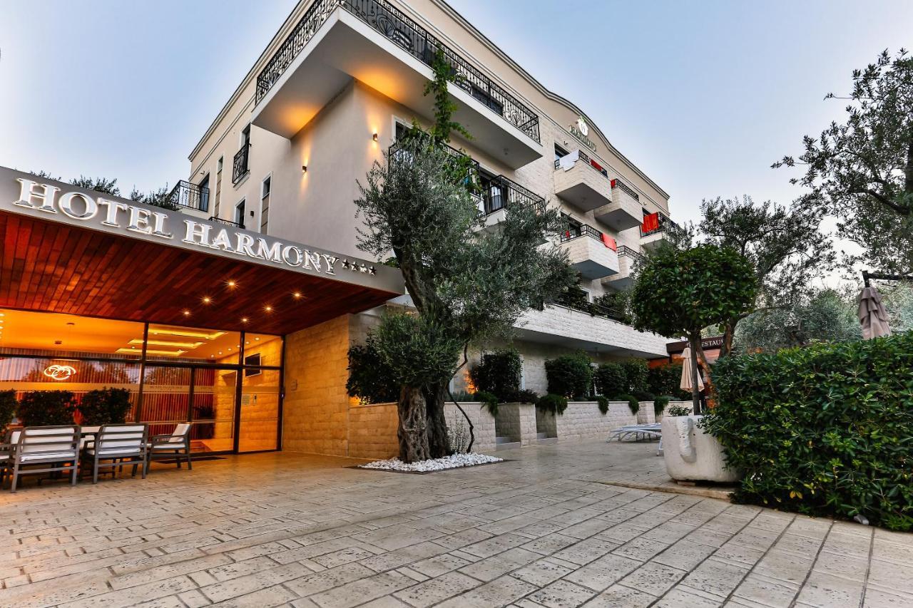 Hotel Harmony By Aycon Petrovac Екстериор снимка
